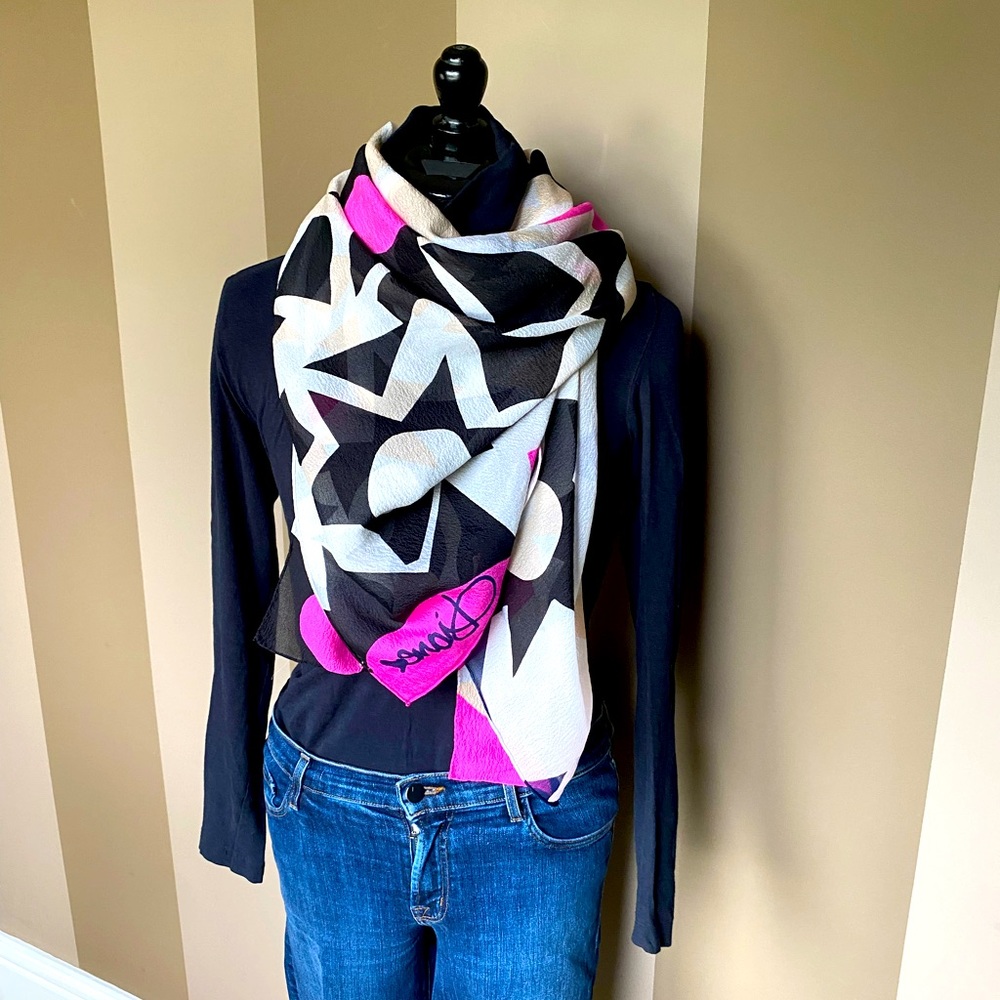 DVF scarf